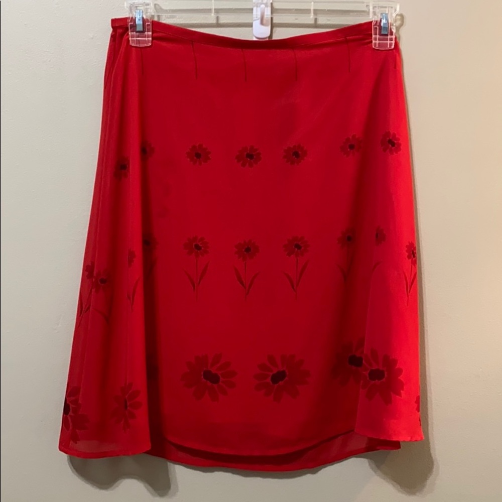 NY & CO Pretty little Red silky skirt Fully lined